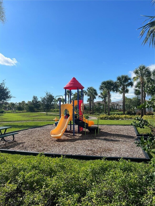 Foto del edificio - 5472 Agostino Way