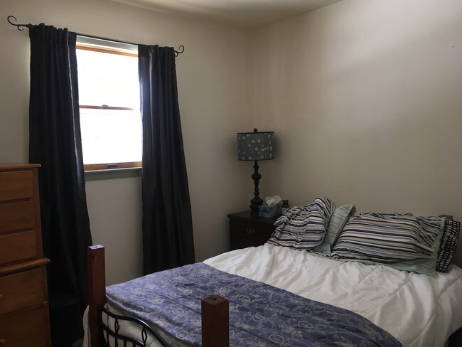 Foto del edificio - 1028 N Atherton St