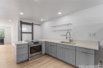 Building Photo - 46-078-78 Emepela Pl