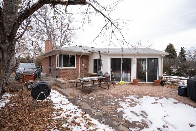 Photo - 180 Estes St Apartment