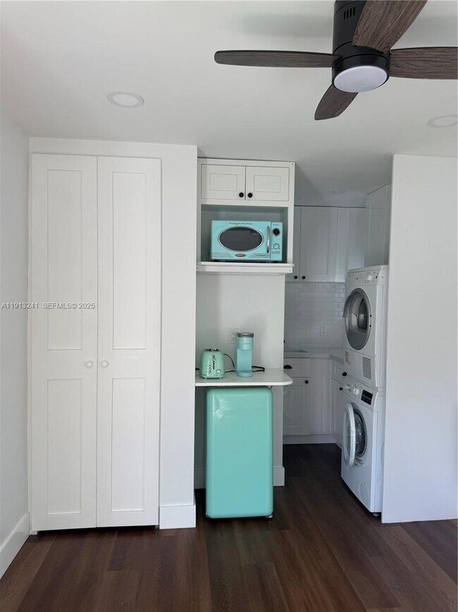 Foto del edificio - 5636 NW 4th Ave