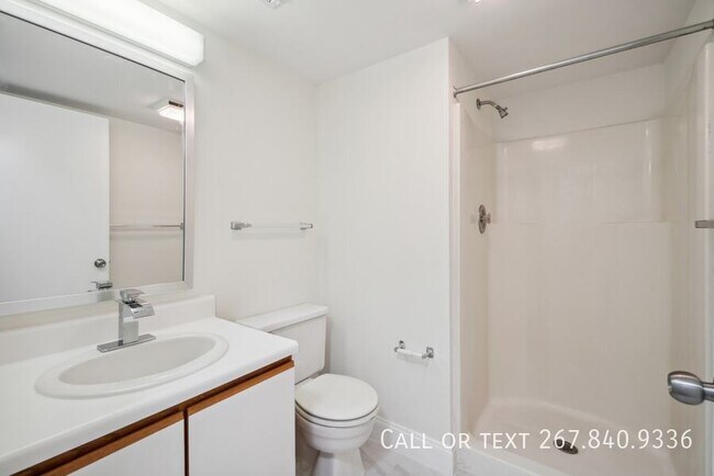 Foto del edificio - 500 College Park Dr