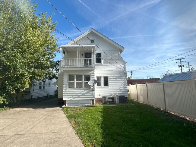 Foto del edificio - 7401 Jameson Rd