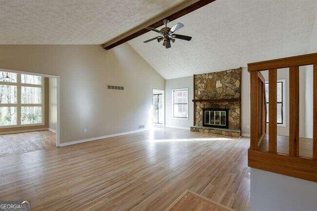 Foto del edificio - 4330 Laurel Summit Ct