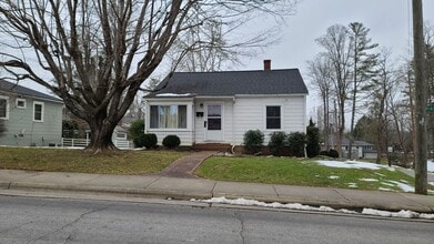 Building Photo - 406 E French Broad St