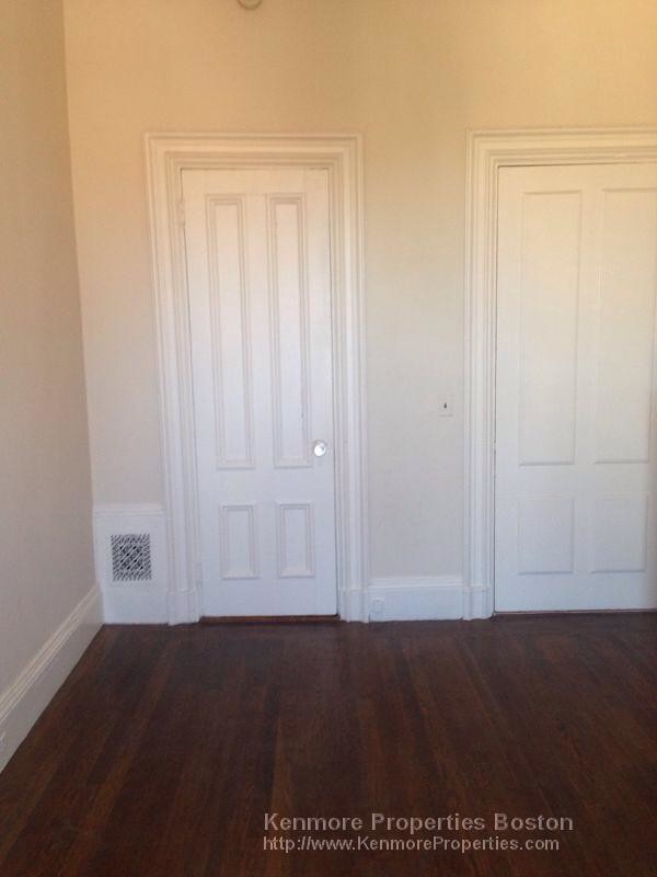 Foto principal - 315 Commonwealth Avenue