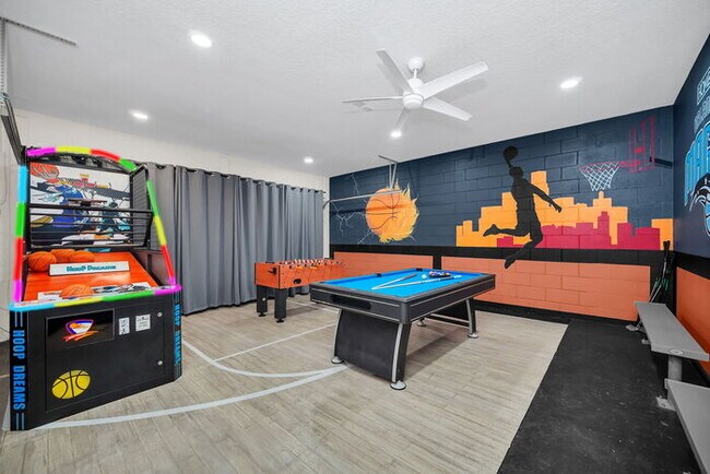 Building Photo - Solterra Stunner