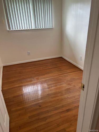 Foto del edificio - 5571 Meadow View St