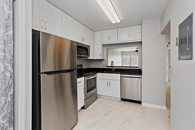 Foto del edificio - 2232 Stonington Ave