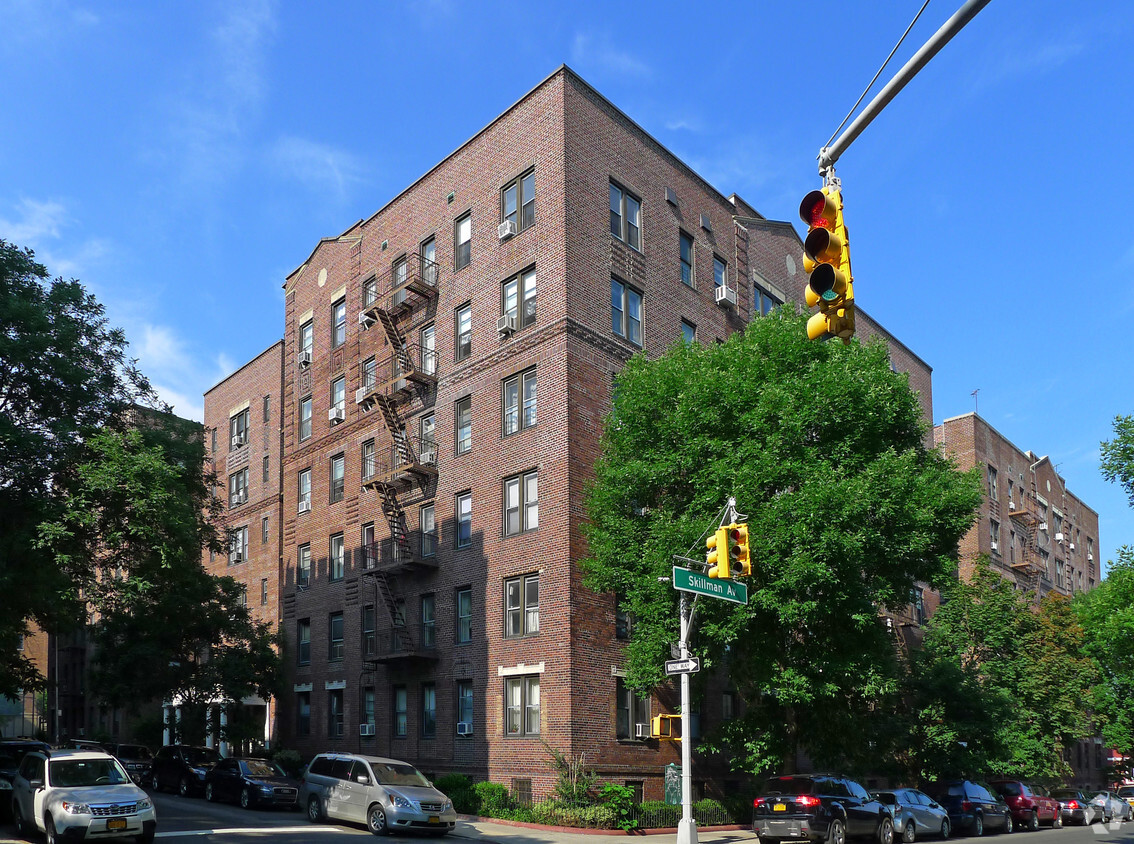 4112 41st St, Sunnyside, NY 11104 - Apartments in Sunnyside, NY ...