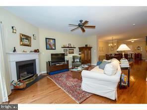 Building Photo - 1204 Derry Ln