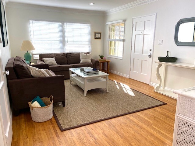 Fotografía del edificio - 1286 Devon Ave