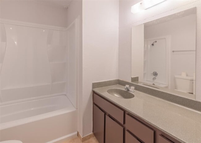 Foto del edificio - 4600 Rocking Chair Rd