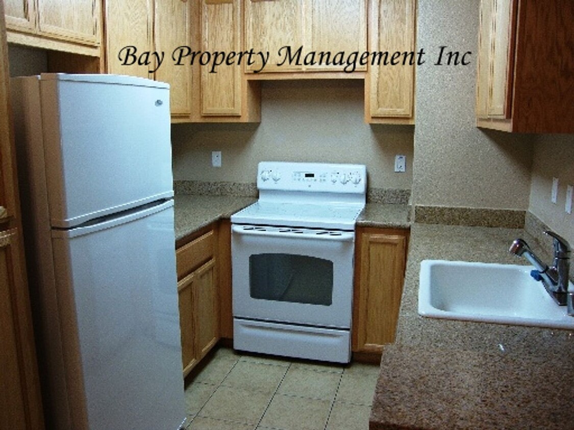 Primary Photo - 1 bedroom condo in the gated Laurel Grove ...