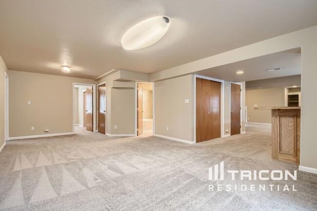 Foto del edificio - 6305 Clayton St