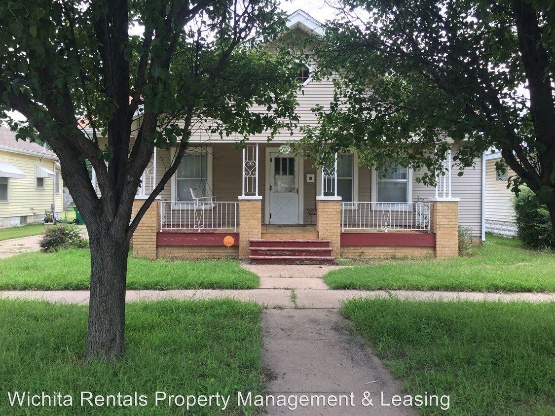 Primary Photo - 122 N Glenn St