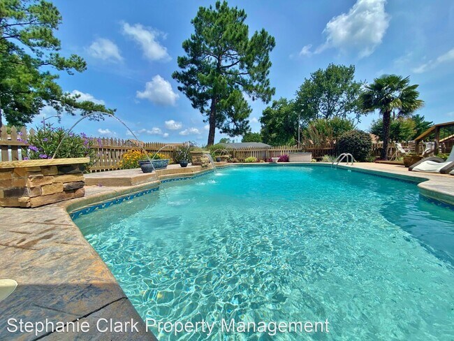 Building Photo - 4 br, 2 bath House - 909 Summerwind Road