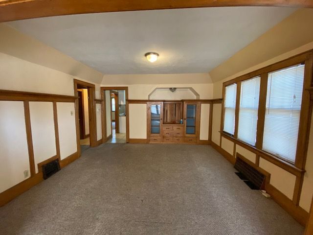 Building Photo - 3175 N. 35th Street -2 Bedroom Lower