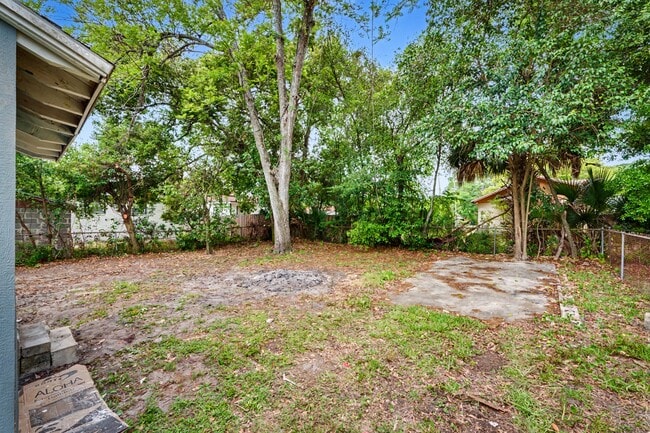 Building Photo - 3516 Penton St