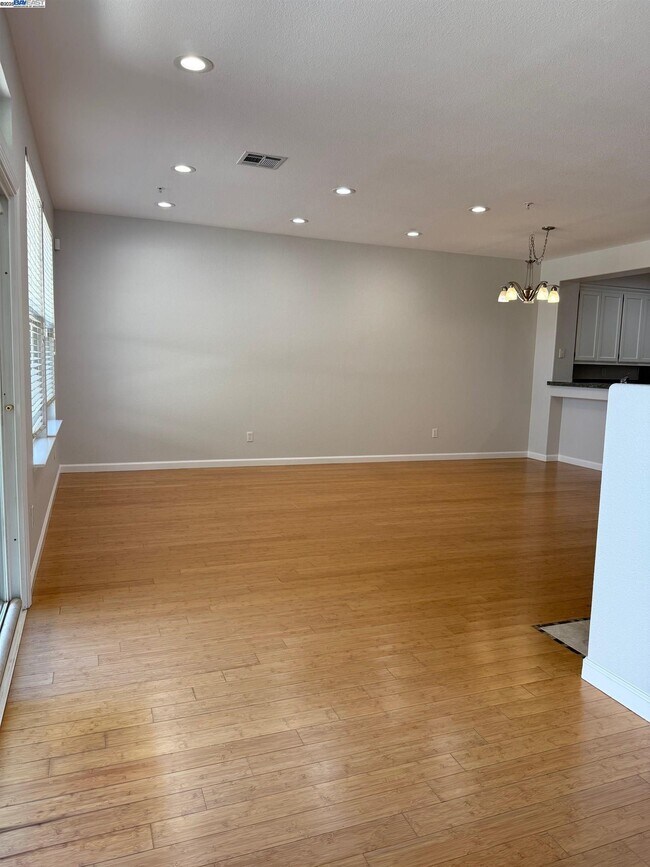 Foto del edificio - 1230 Sutter Creek Ln