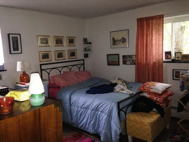 Foto del edificio - 290 Corey Rd