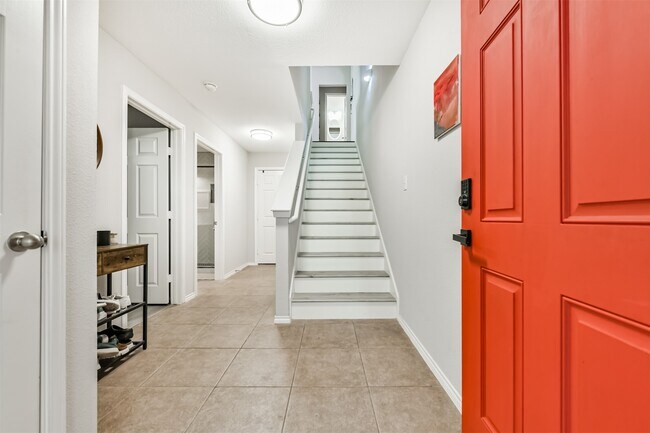 Foto del edificio - 1715 Stuart St