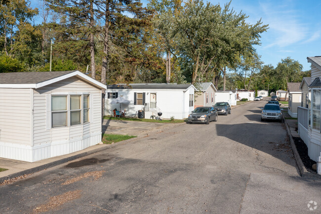 Building Photo - Little Valley Estates