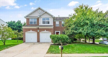 Building Photo - 9750 Granary Pl