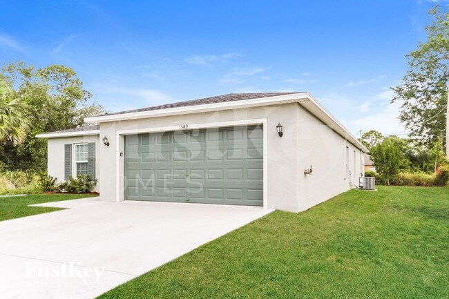 Foto del edificio - 1549 SW Fresno Rd