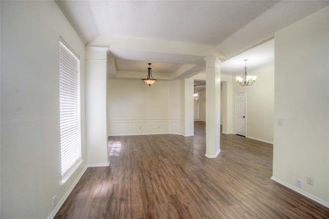 Building Photo - 7201 Bouquet Dr