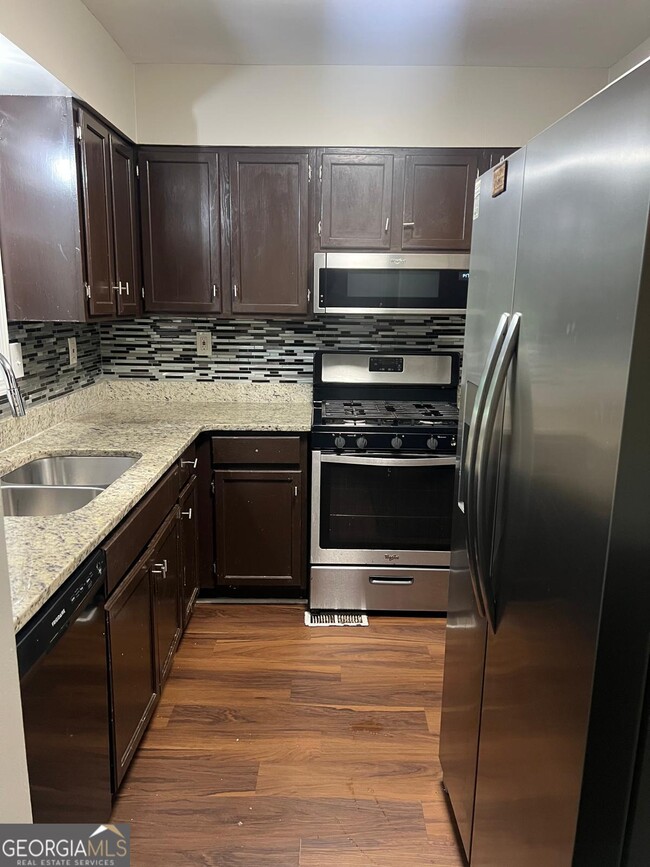 Building Photo - 785 Joseph Club Dr