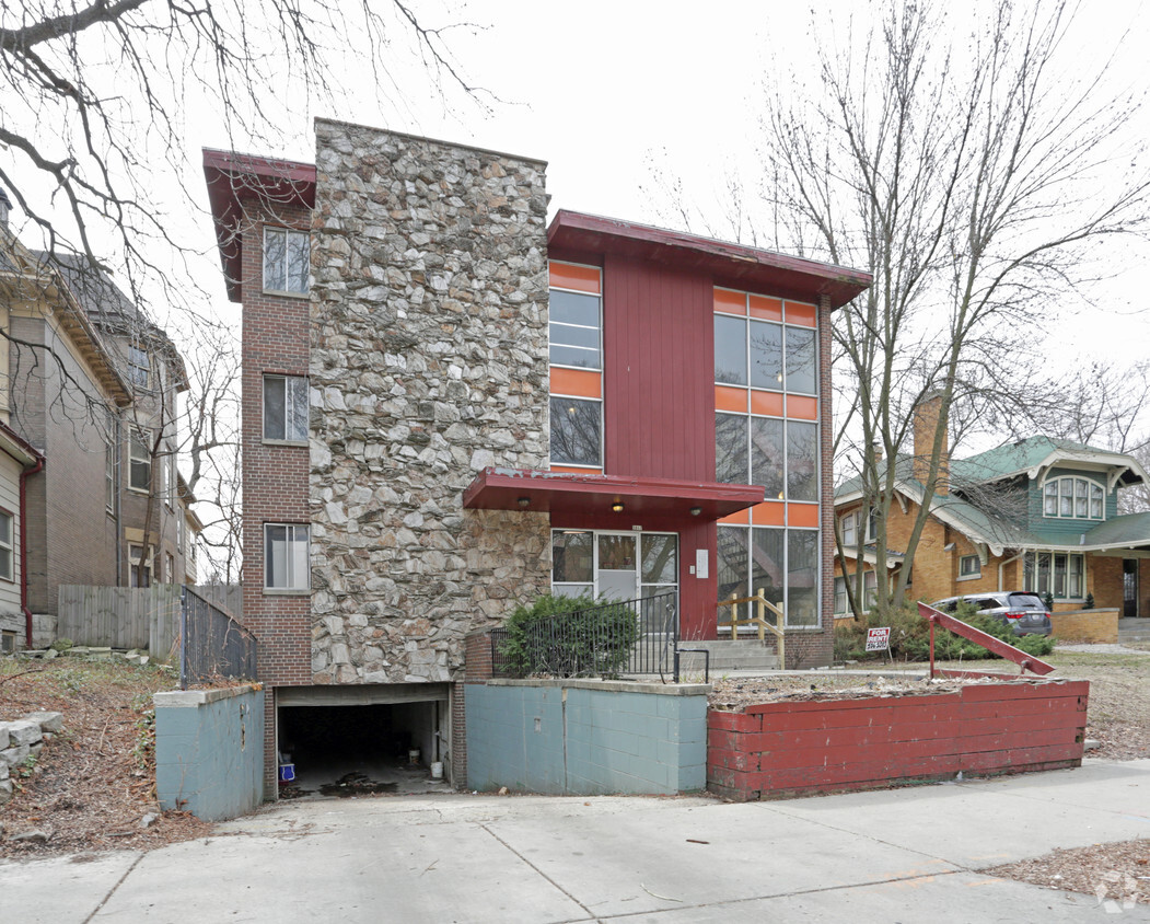 Building Photo - 3017 W Highland Blvd