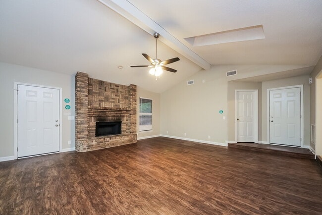 Building Photo - 5551 Edenfield Rd