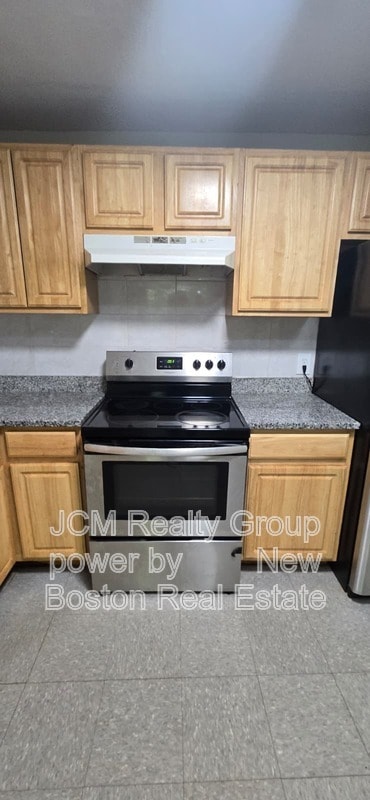 Foto del edificio - 572 Cummins Hwy