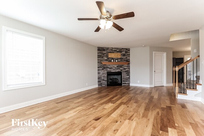 Foto del edificio - 2326 Danbury Dr