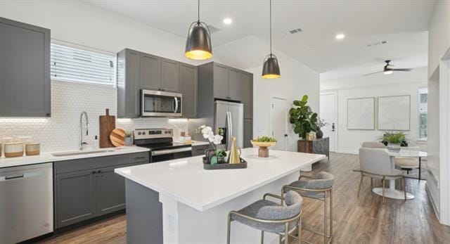 Foto del edificio - 2205 N Bonnie Brae St