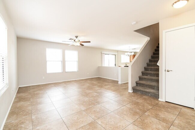 Building Photo - 8918 E Oro Cir