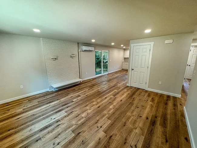 Building Photo - 2157 Nomad Ct SE