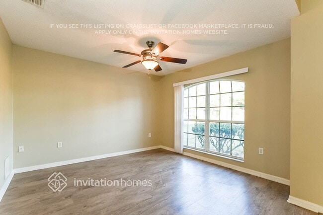 Foto del edificio - 6464 Betty Ave