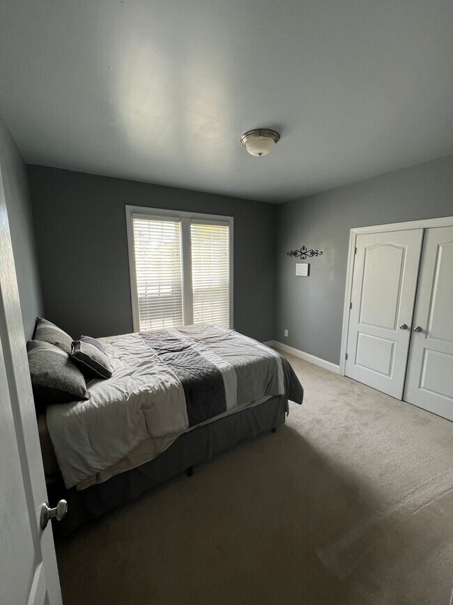 Foto del edificio - CAROLINA LAKES!!!