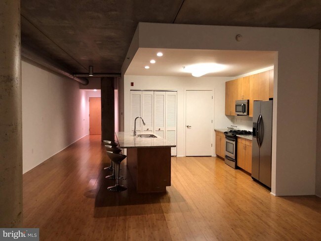 Foto del edificio - 1352 South St