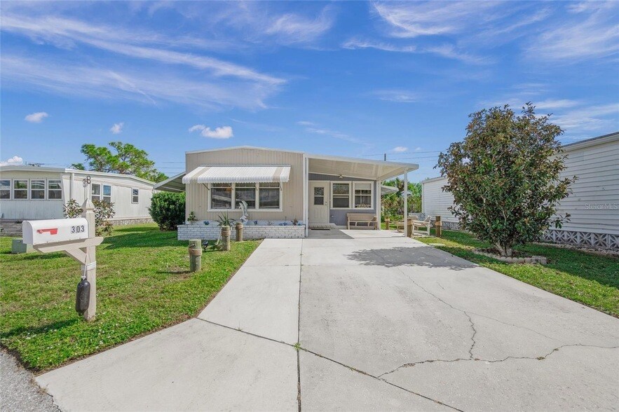 Foto principal - 303 Marlette Dr