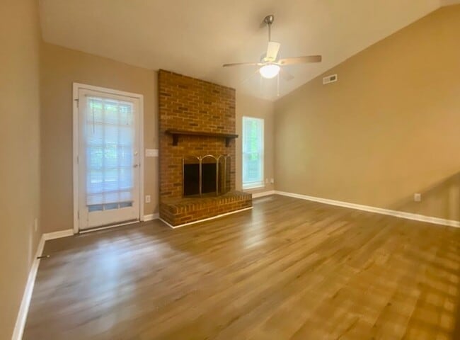 Foto del edificio - Mint Hill ranch - 3 bed, 2 bath with large...
