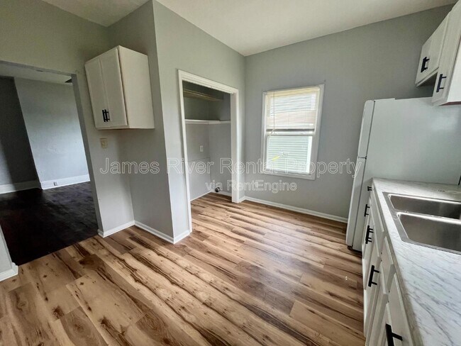 Foto del edificio - 1521 Taylor St