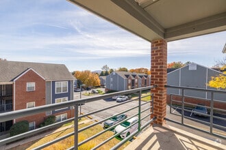 Building Photo - Barclay Place