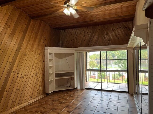 Foto del edificio - 520 Cranes Way