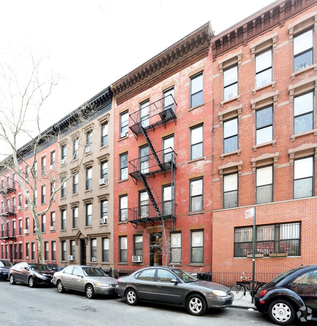 Building Photo - 509 Henry St