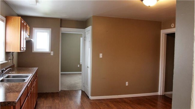 Building Photo - 148 Canton Rd