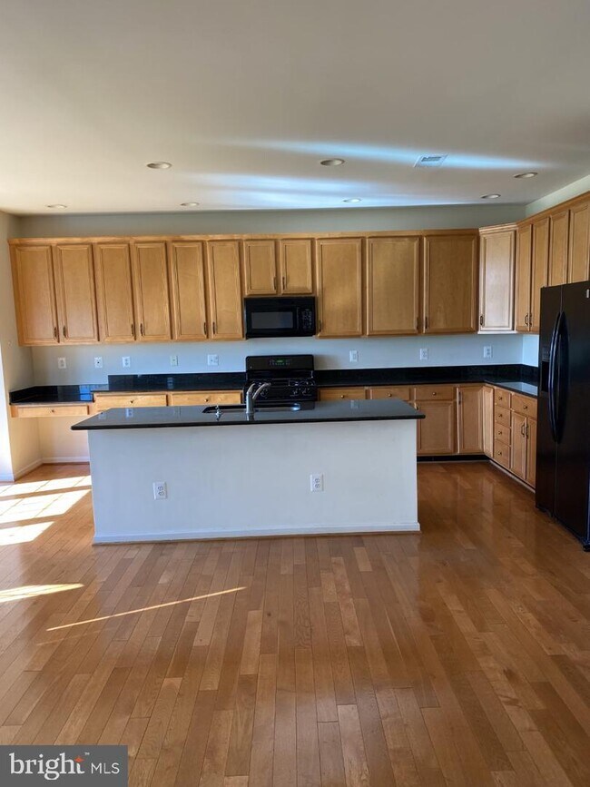 Foto del edificio - 43124 Baltusrol Terrace