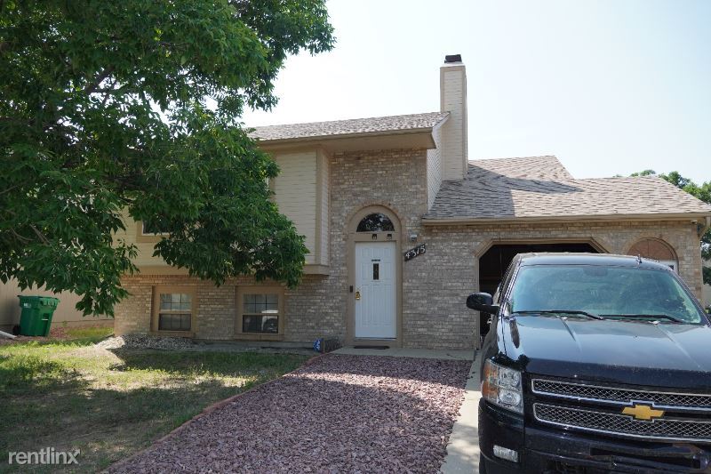 4315 Fletcher Dr, Colorado Springs, CO 80916 House Rental in Colorado